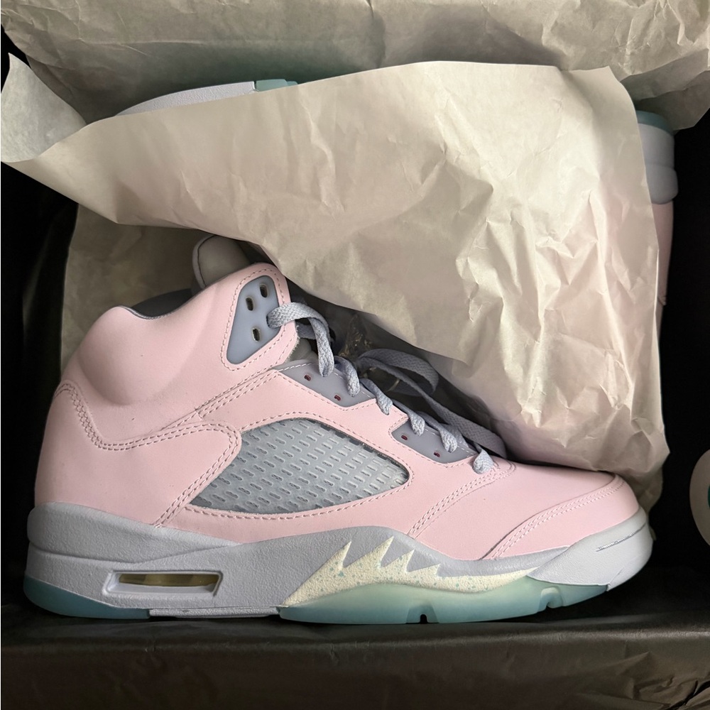 NIB Air Jordan 5 Retro SE Regal Pink Ghost Copa Size 9 DV0562-600